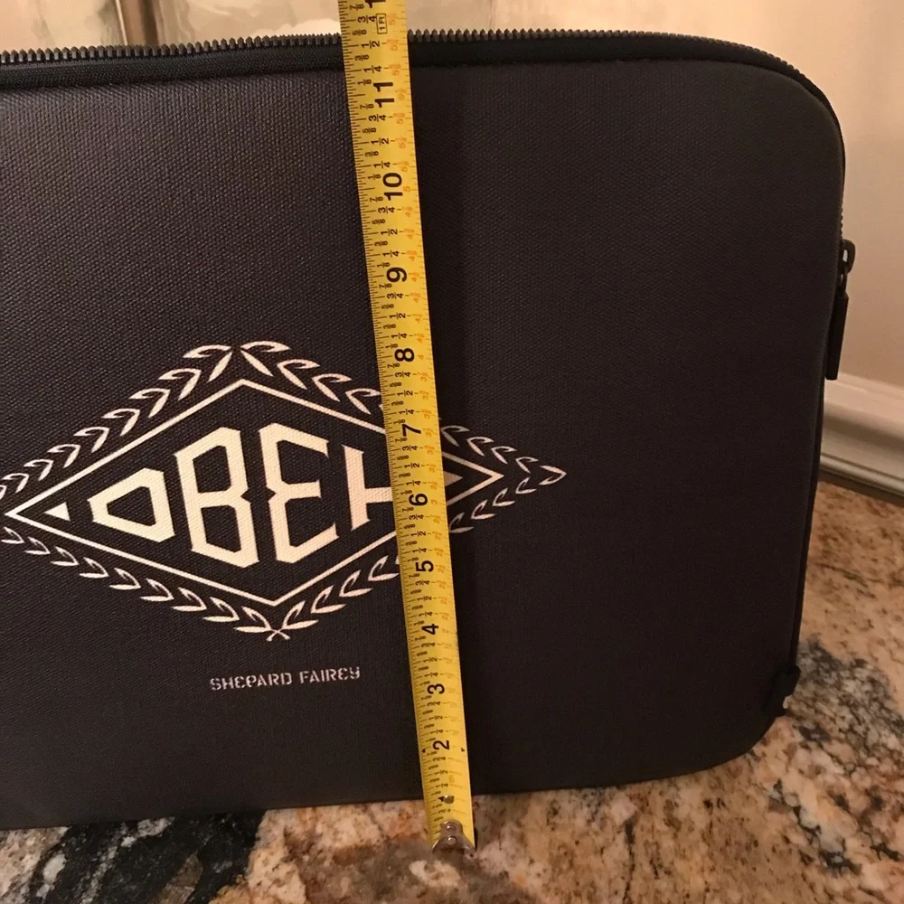 Obey laptop case